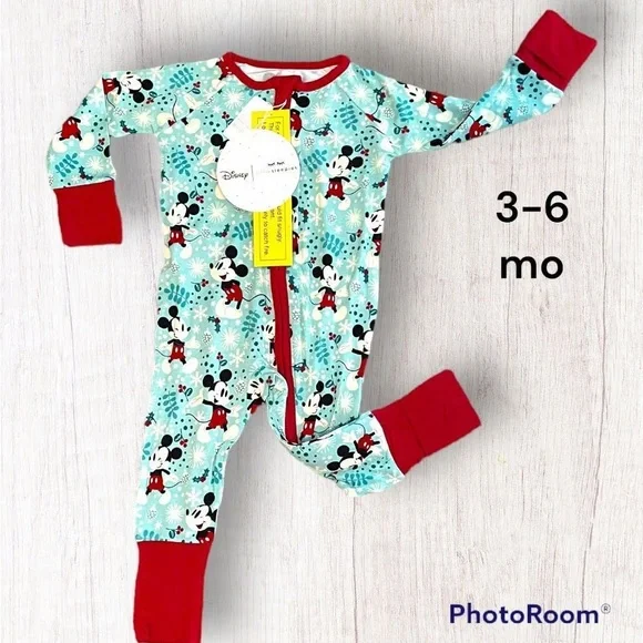 Little Sleepies Disney Mickey Mouse Winter Wonderland - Picture 1 of 3